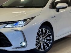 TOYOTA COROLLA 1.8 ALTIS PREMIUM 16V HÍBRIDO 2022/2023 MALAGGI VEÍCULOS ENCANTADO / Carros no Vale