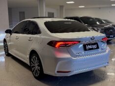 TOYOTA COROLLA 1.8 ALTIS PREMIUM 16V HÍBRIDO 2022/2023 MALAGGI VEÍCULOS ENCANTADO / Carros no Vale