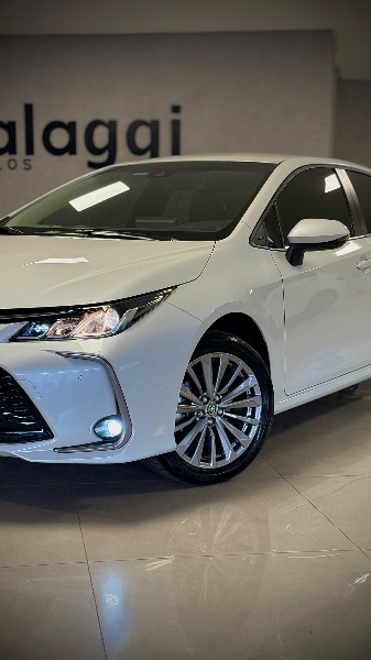 TOYOTA COROLLA 2.0 VVT-IE XEI DIRECT SHIFT 2024/2024 MALAGGI VEÍCULOS ENCANTADO / Carros no Vale TOYOTA COROLLA 2.0 VVT-IE XEI DIRECT SHIFT 2024/2024 MALAGGI VEÍCULOS ENCANTADO / Carros no Vale
