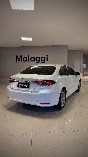 TOYOTA COROLLA 2.0 VVT-IE XEI DIRECT SHIFT 2024/2024 MALAGGI VEÍCULOS ENCANTADO / Carros no Vale TOYOTA COROLLA 2.0 VVT-IE XEI DIRECT SHIFT 2024/2024 MALAGGI VEÍCULOS ENCANTADO / Carros no Vale