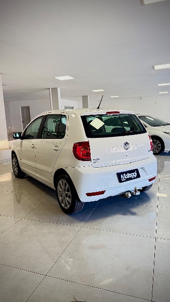 VOLKSWAGEN FOX 1.6 G2 TREND 4P 2012/2013 MALAGGI VEÍCULOS ENCANTADO / Carros no Vale