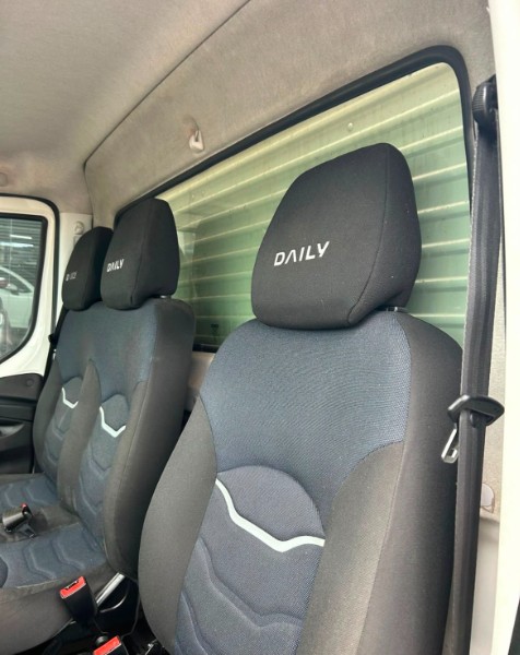 IVECO DAILY /2022 CHIMA VEÍCULOS VENÂNCIO AIRES / Carros no Vale
