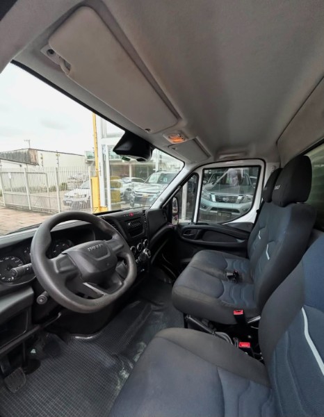 IVECO DAILY /2022 CHIMA VEÍCULOS VENÂNCIO AIRES / Carros no Vale