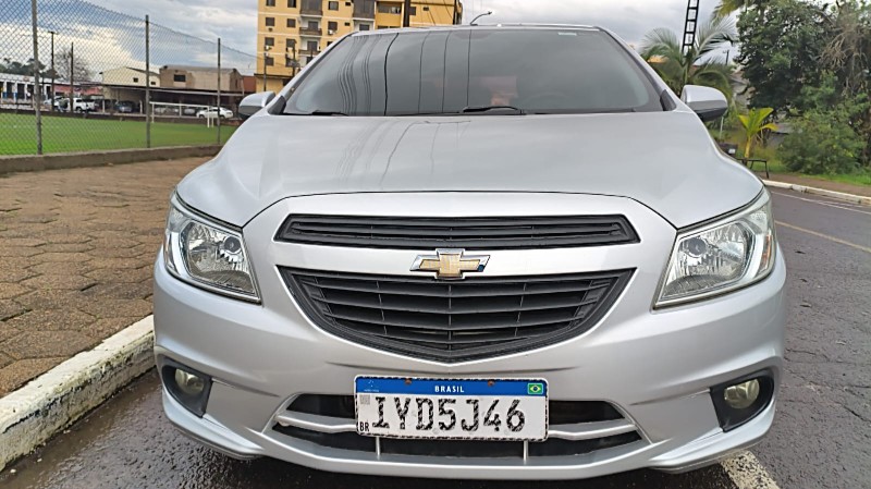CHEVROLET ONIX 1.0 MT JOY 2017/2018 ADRIANO VEÍCULOS CRUZEIRO DO SUL / Carros no Vale