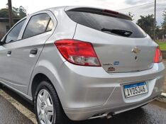 CHEVROLET ONIX 1.0 MT JOY 2017/2018 ADRIANO VEÍCULOS CRUZEIRO DO SUL / Carros no Vale