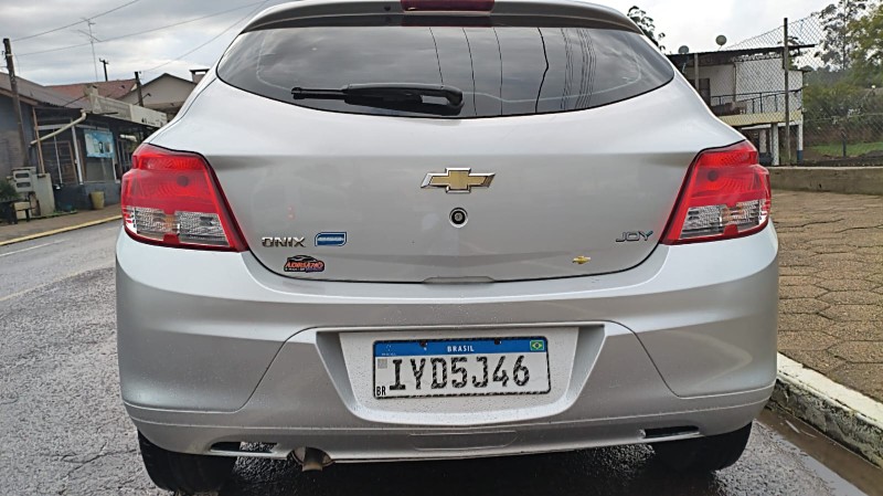 CHEVROLET ONIX 1.0 MT JOY 2017/2018 ADRIANO VEÍCULOS CRUZEIRO DO SUL / Carros no Vale