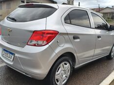 CHEVROLET ONIX 1.0 MT JOY 2017/2018 ADRIANO VEÍCULOS CRUZEIRO DO SUL / Carros no Vale