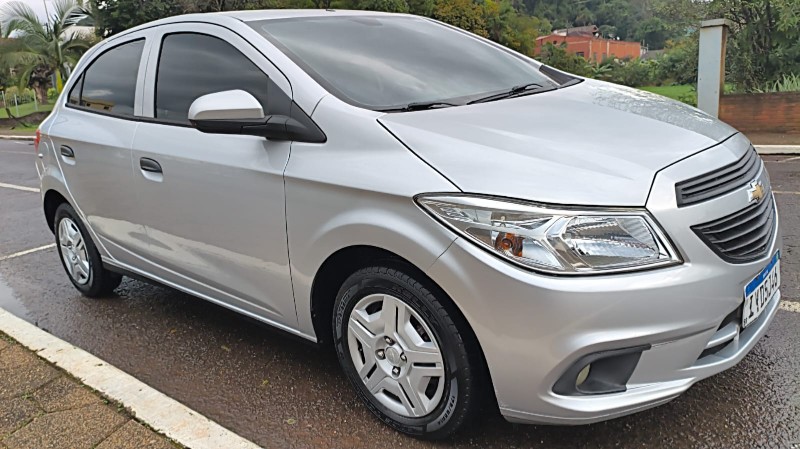 CHEVROLET ONIX 1.0 MT JOY 2017/2018 ADRIANO VEÍCULOS CRUZEIRO DO SUL / Carros no Vale