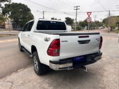 TOYOTA HILUX CD SRX 4X4 2.8 TDI 16V DIESEL AUT. 2017/2017 LS MULTIMARCAS VENÂNCIO AIRES / Carros no Vale