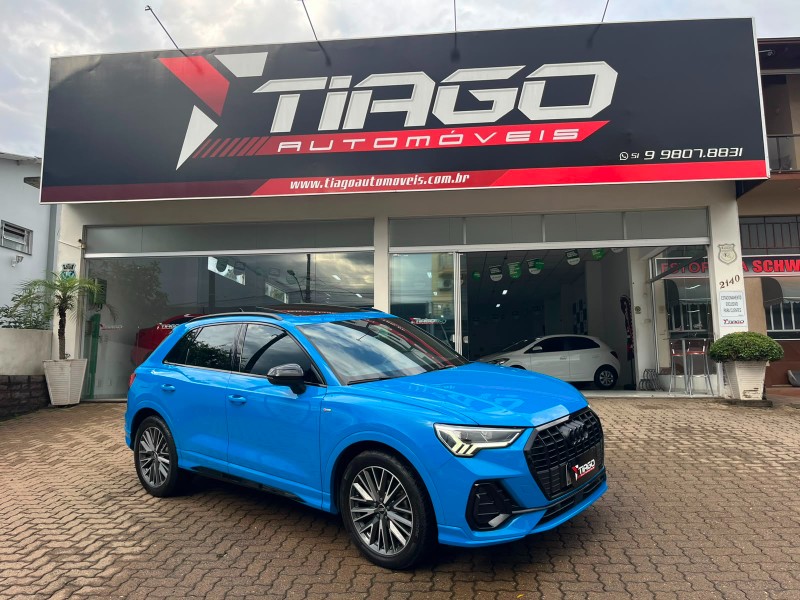 AUDI Q3 1.4 35 TFSI GASOLINA BLACK S TRONIC 2020/2020 TIAGO AUTOMÓVEIS VENÂNCIO AIRES / Carros no Vale AUDI Q3 1.4 35 TFSI GASOLINA BLACK S TRONIC 2020/2020 TIAGO AUTOMÓVEIS VENÂNCIO AIRES / Carros no Vale