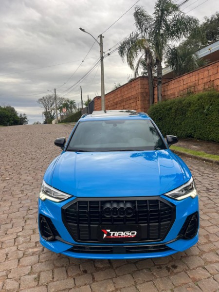 AUDI Q3 1.4 35 TFSI GASOLINA BLACK S TRONIC 2020/2020 TIAGO AUTOMÓVEIS VENÂNCIO AIRES / Carros no Vale AUDI Q3 1.4 35 TFSI GASOLINA BLACK S TRONIC 2020/2020 TIAGO AUTOMÓVEIS VENÂNCIO AIRES / Carros no Vale