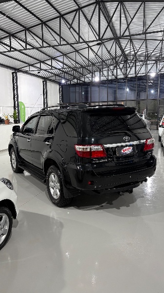 TOYOTA HILUX CD SRV D4-D 4X4 3.0 TDI DIESEL AUT /2010 NEURI VEÍCULOS LAJEADO / Carros no Vale TOYOTA HILUX CD SRV D4-D 4X4 3.0 TDI DIESEL AUT /2010 NEURI VEÍCULOS LAJEADO / Carros no Vale
