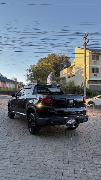 FIAT TORO 1.8 16V EVO FLEX FREEDOM AT6 2017/2017 NEURI VEÍCULOS LAJEADO / Carros no Vale FIAT TORO 1.8 16V EVO FLEX FREEDOM AT6 2017/2017 NEURI VEÍCULOS LAJEADO / Carros no Vale