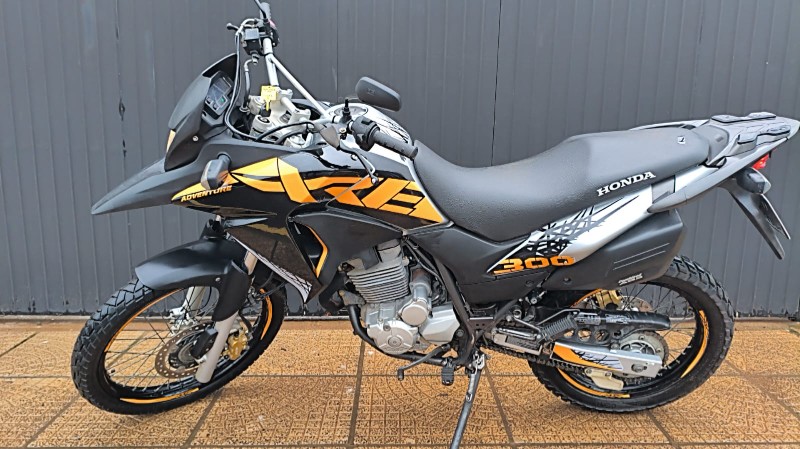 HONDA MOTOS XRE 300 2018/2018 ADRIANO VEÍCULOS CRUZEIRO DO SUL / Carros no Vale HONDA MOTOS XRE 300 2018/2018 ADRIANO VEÍCULOS CRUZEIRO DO SUL / Carros no Vale