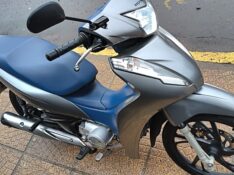 HONDA MOTOS BIZ 125 2020/2020 ADRIANO VEÍCULOS CRUZEIRO DO SUL / Carros no Vale