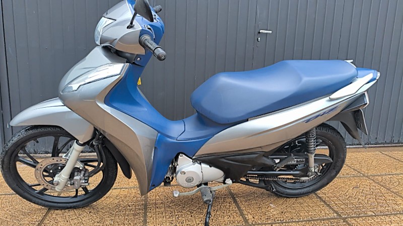 HONDA MOTOS BIZ 125 2020/2020 ADRIANO VEÍCULOS CRUZEIRO DO SUL / Carros no Vale HONDA MOTOS BIZ 125 2020/2020 ADRIANO VEÍCULOS CRUZEIRO DO SUL / Carros no Vale