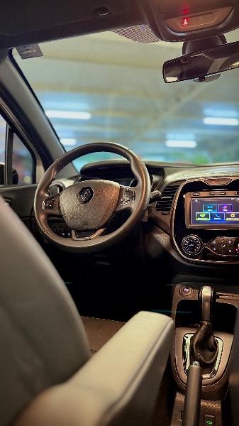 RENAULT CAPTUR 1.6 16V INTENSE BOSE 2019/2020 MALAGGI VEÍCULOS ENCANTADO / Carros no Vale RENAULT CAPTUR 1.6 16V INTENSE BOSE 2019/2020 MALAGGI VEÍCULOS ENCANTADO / Carros no Vale