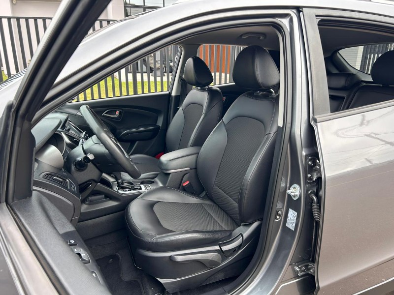 HYUNDAI IX35 2.0 GL 4X2 16V FLEX 4P AUTOMÁTICO 2019/2019 LS MULTIMARCAS VENÂNCIO AIRES / Carros no Vale