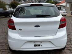 FORD KA 1.0 SE 12V FLEX 4P MANUAL 2017/2018 COMPLETO VEÍCULOS GUAPORÉ / Carros no Vale