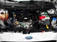 FORD KA 1.0 SE 12V FLEX 4P MANUAL 2017/2018 COMPLETO VEÍCULOS GUAPORÉ / Carros no Vale