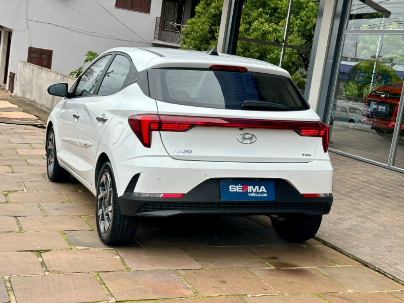 HYUNDAI HB20 PLATINUM 1.0 TB 2023/2024 SÉTIMA VEÍCULOS GUAPORÉ / Carros no Vale