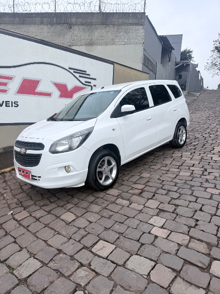 CHEVROLET SPIN 1.8 LT 2013/2013 ELY AUTOMÓVEIS LAJEADO / Carros no Vale