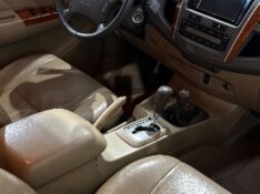 TOYOTA HILUX 3.0 SRV 4X4 CD 7 LUGARES 16V TURBO INTERCOOLER 2010/2010 NEURI VEÍCULOS LAJEADO / Carros no Vale