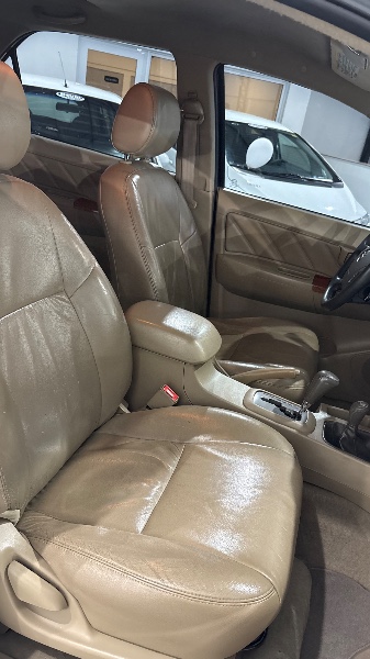 TOYOTA HILUX 3.0 SRV 4X4 CD 7 LUGARES 16V TURBO INTERCOOLER 2010/2010 NEURI VEÍCULOS LAJEADO / Carros no Vale