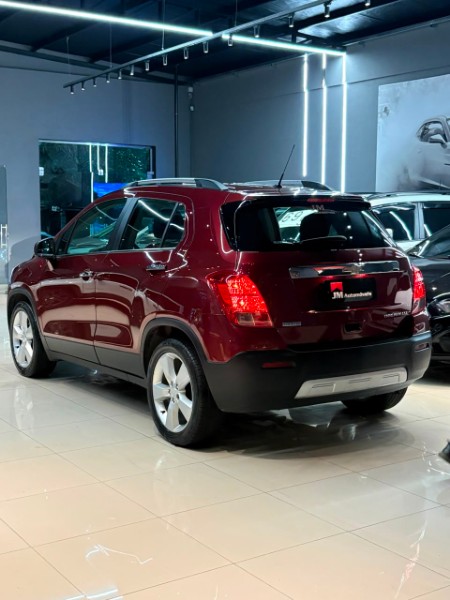 CHEVROLET TRACKER 1.8 LTZ 2013/2014 JM AUTOMÓVEIS VENÂNCIO AIRES / Carros no Vale