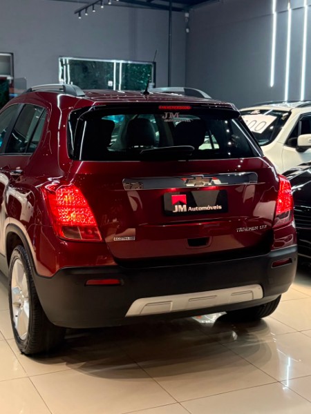 CHEVROLET TRACKER 1.8 LTZ 2013/2014 JM AUTOMÓVEIS VENÂNCIO AIRES / Carros no Vale