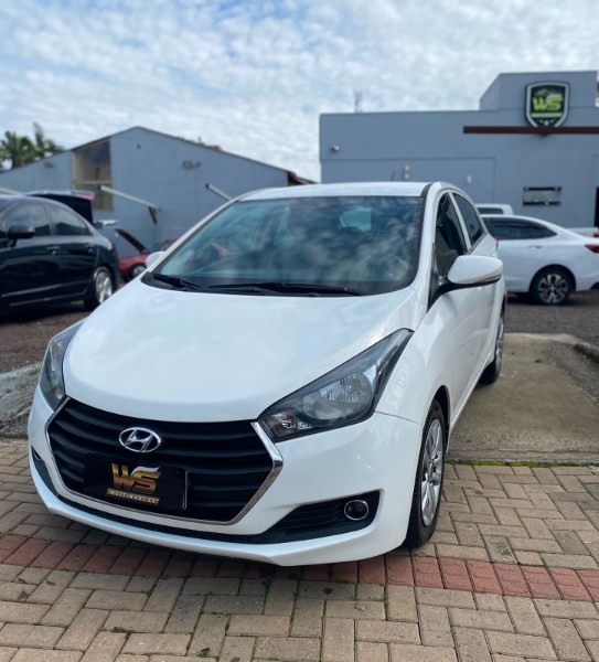 HYUNDAI HB20 1.0 COMFORT PLUS 12V FLEX 4P MANUAL 2018/2018 WS MULTIMARCAS VENÂNCIO AIRES / Carros no Vale