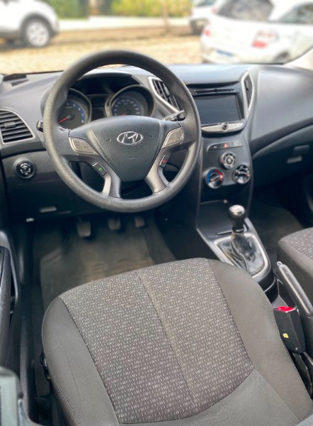HYUNDAI HB20 1.0 COMFORT PLUS 12V FLEX 4P MANUAL 2018/2018 WS MULTIMARCAS VENÂNCIO AIRES / Carros no Vale