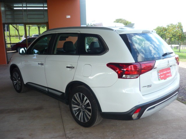 MITSUBISHI OUTLANDER 2.2 4X4 16V DIESEL 4P AUTOMÁTICO 2018/2019 PREMIUM AUTOMÓVEIS ARROIO DO MEIO / Carros no Vale