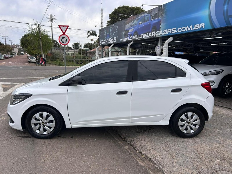CHEVROLET ONIX HATCH JOY 1.0 8V FLEX 5P MEC. 2019/2019 LS MULTIMARCAS VENÂNCIO AIRES / Carros no Vale
