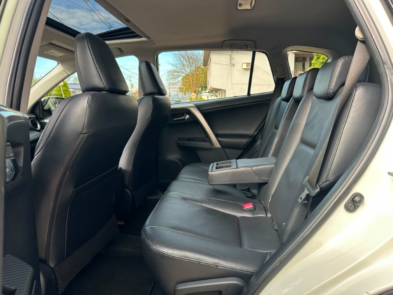 TOYOTA RAV4 2.5 4X4 2014/2015 SÉTIMA VEÍCULOS GUAPORÉ / Carros no Vale