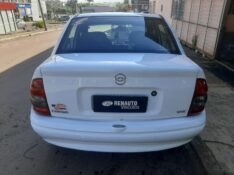 CHEVROLET CORSA 1.0 CLASSIC SEDAN LIFE 8V 2007/2008 RENAUTO VEÍCULOS LAJEADO / Carros no Vale