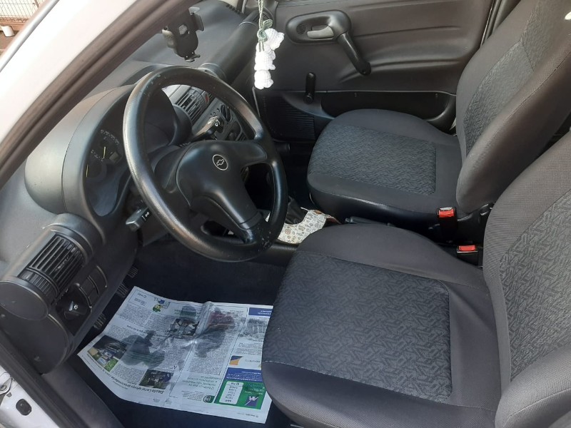 CHEVROLET CORSA 1.0 CLASSIC SEDAN LIFE 8V 2007/2008 RENAUTO VEÍCULOS LAJEADO / Carros no Vale