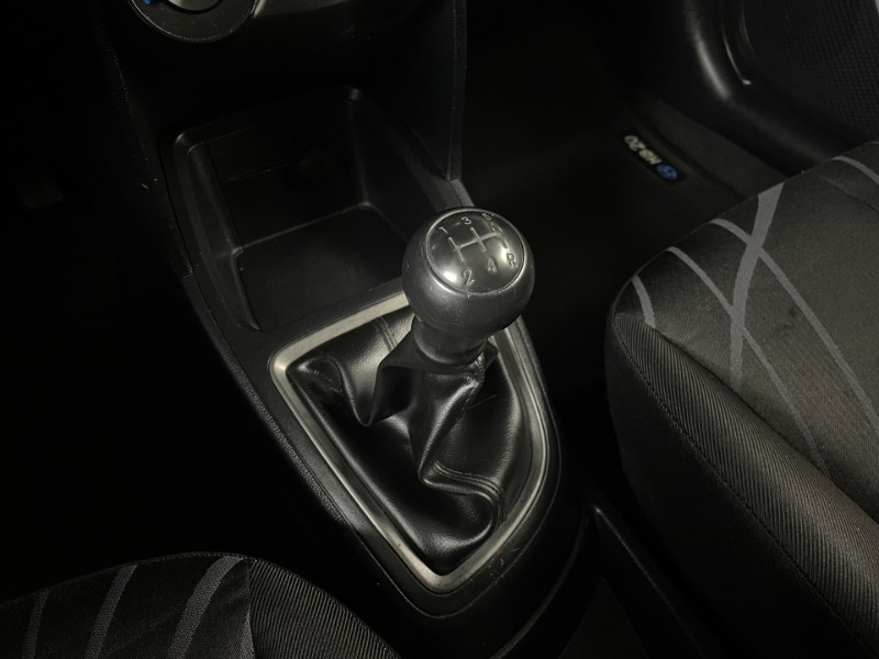 HYUNDAI HB20 1.0 COMFORT PLUS 12V 2013/2014 DUARTE VEÍCULOS PORTO ALEGRE / Carros no Vale