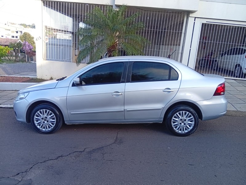 VOLKSWAGEN VOYAGE 1.0 2012/2013 ALTERNATIVA VEÍCULOS LAJEADO / Carros no Vale