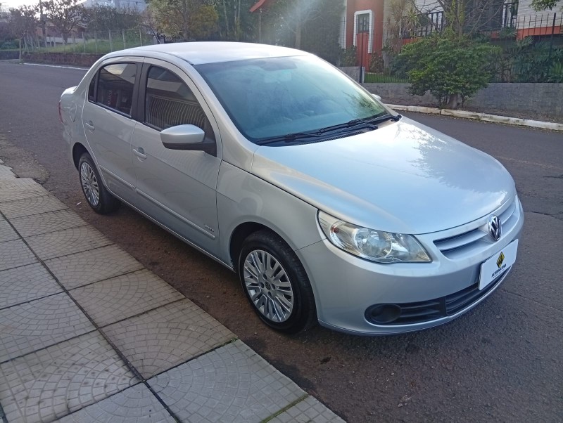 VOLKSWAGEN VOYAGE 1.0 2012/2013 ALTERNATIVA VEÍCULOS LAJEADO / Carros no Vale