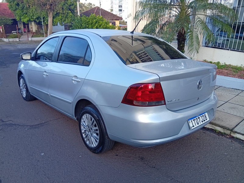 VOLKSWAGEN VOYAGE 1.0 2012/2013 ALTERNATIVA VEÍCULOS LAJEADO / Carros no Vale