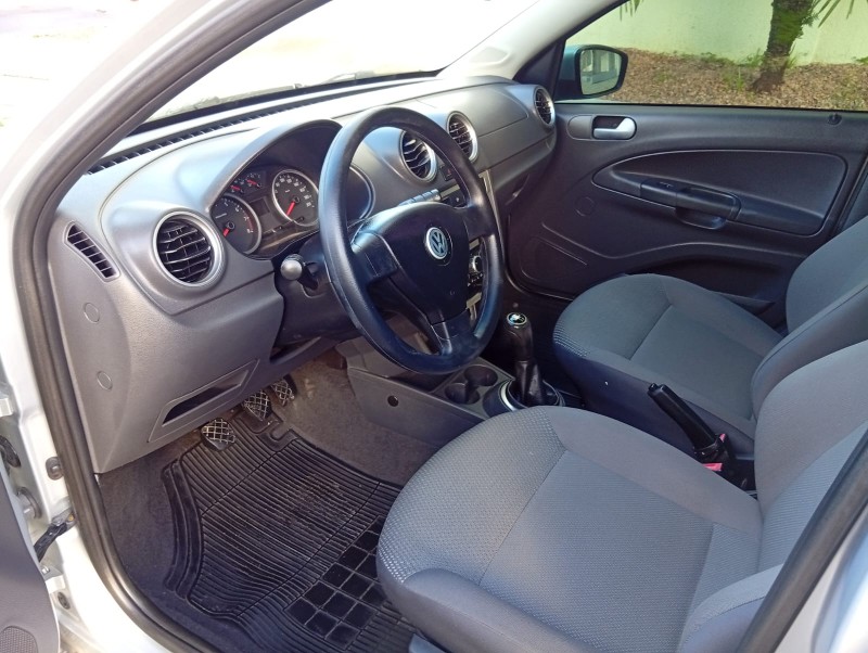 VOLKSWAGEN VOYAGE 1.0 2012/2013 ALTERNATIVA VEÍCULOS LAJEADO / Carros no Vale