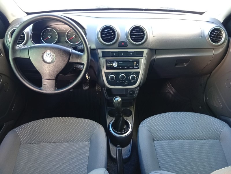 VOLKSWAGEN VOYAGE 1.0 2012/2013 ALTERNATIVA VEÍCULOS LAJEADO / Carros no Vale
