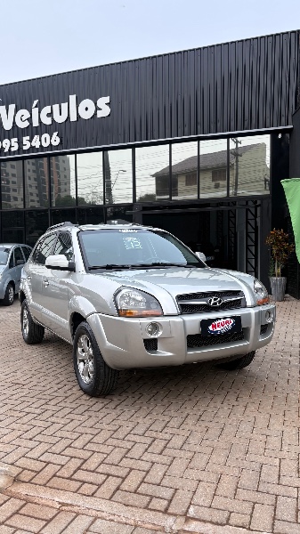 HYUNDAI TUCSON GLS 2.0 16V AUT. /2013 NEURI VEÍCULOS LAJEADO / Carros no Vale