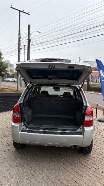 HYUNDAI TUCSON GLS 2.0 16V AUT. /2013 NEURI VEÍCULOS LAJEADO / Carros no Vale