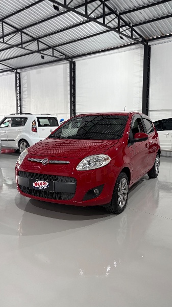 FIAT PALIO 1.6 MPI ESSENCE 16V AUTOMATIZADO /2013 NEURI VEÍCULOS LAJEADO / Carros no Vale