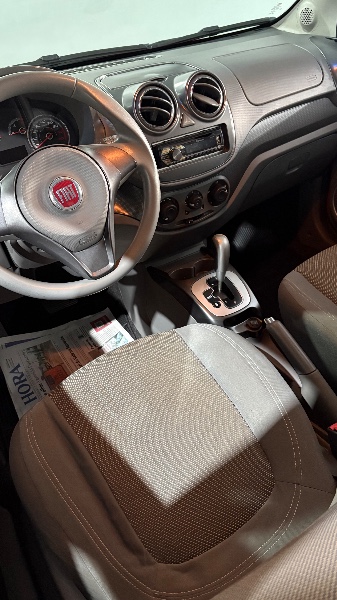 FIAT PALIO 1.6 MPI ESSENCE 16V AUTOMATIZADO /2013 NEURI VEÍCULOS LAJEADO / Carros no Vale