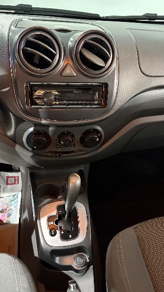 FIAT PALIO 1.6 MPI ESSENCE 16V AUTOMATIZADO /2013 NEURI VEÍCULOS LAJEADO / Carros no Vale