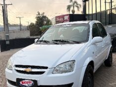 CHEVROLET CORSA 1.0 MPFI CLASSIC SEDAN 8V /2011 NEURI VEÍCULOS LAJEADO / Carros no Vale