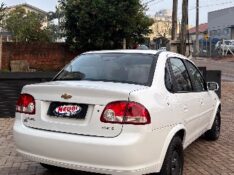 CHEVROLET CORSA 1.0 MPFI CLASSIC SEDAN 8V /2011 NEURI VEÍCULOS LAJEADO / Carros no Vale